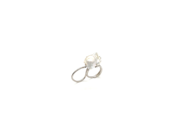 Double Finger Ring with Baroque Pearl
