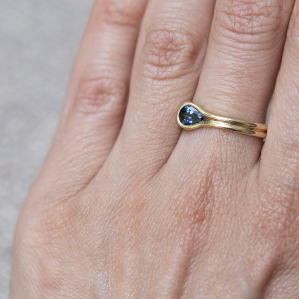 Unité Sapphire Ring
