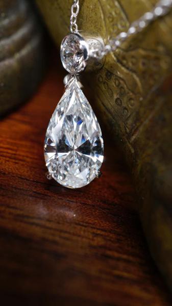 1.72ct Pear Shape Diamond Necklace