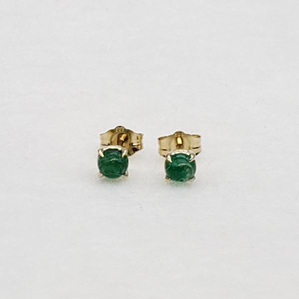 Emerald Stud Earring Mounted in 14k Yellow Gold