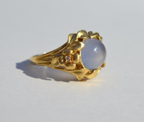 Vintage 5.05 Carat Chalcedony Floral Diamond 18K Gold Cocktail Ring